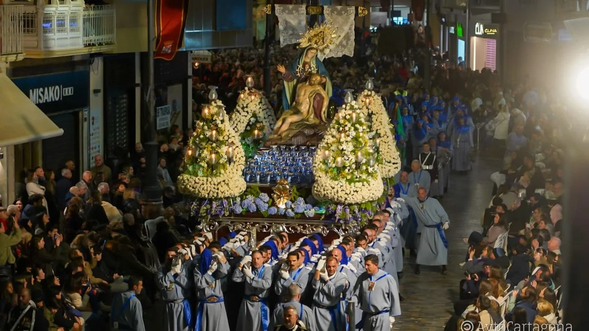 Virgen de la Piedad CT