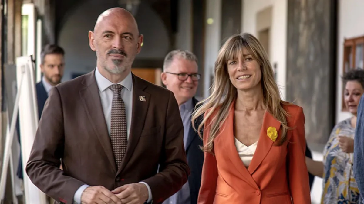 Begoña Gómez con el rector de la UCM El Español