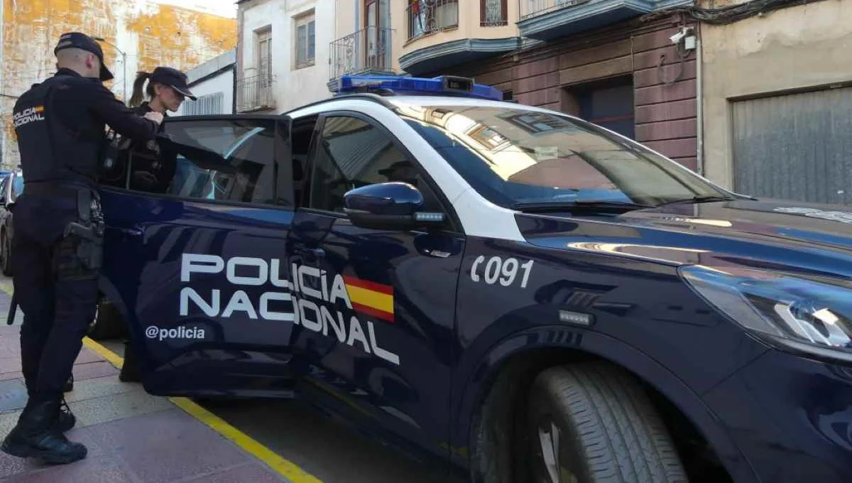 Alcantarilla POLICÍA