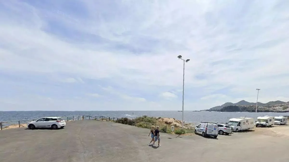 Zona frente a la lonja de Cabo de Palos