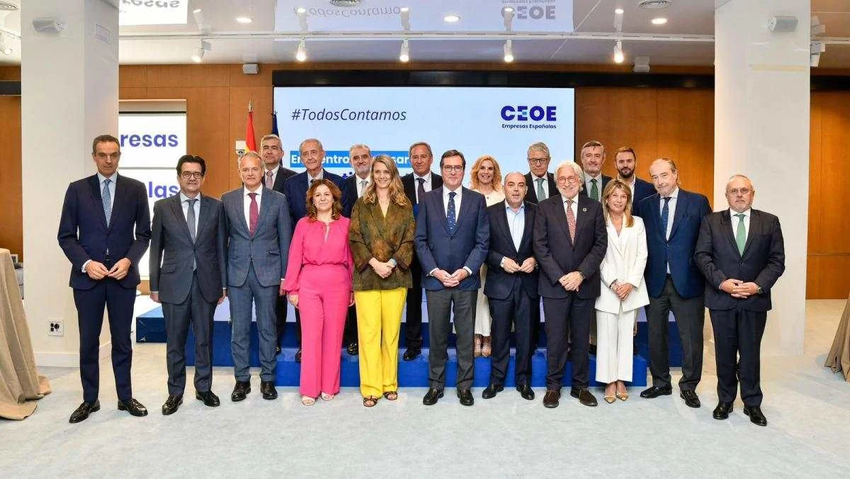 foto familia jornada absentismo ceoe