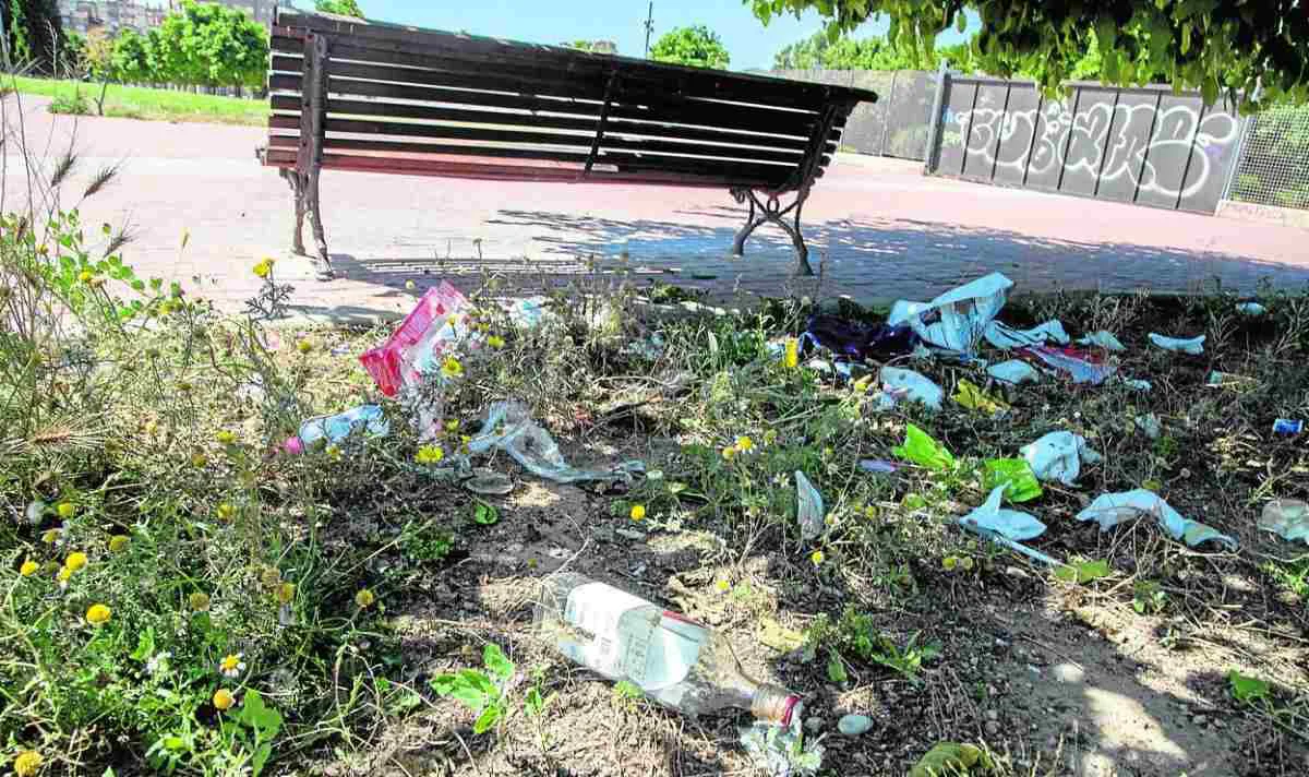 Suciedad Parque de Cartagena La Verdad