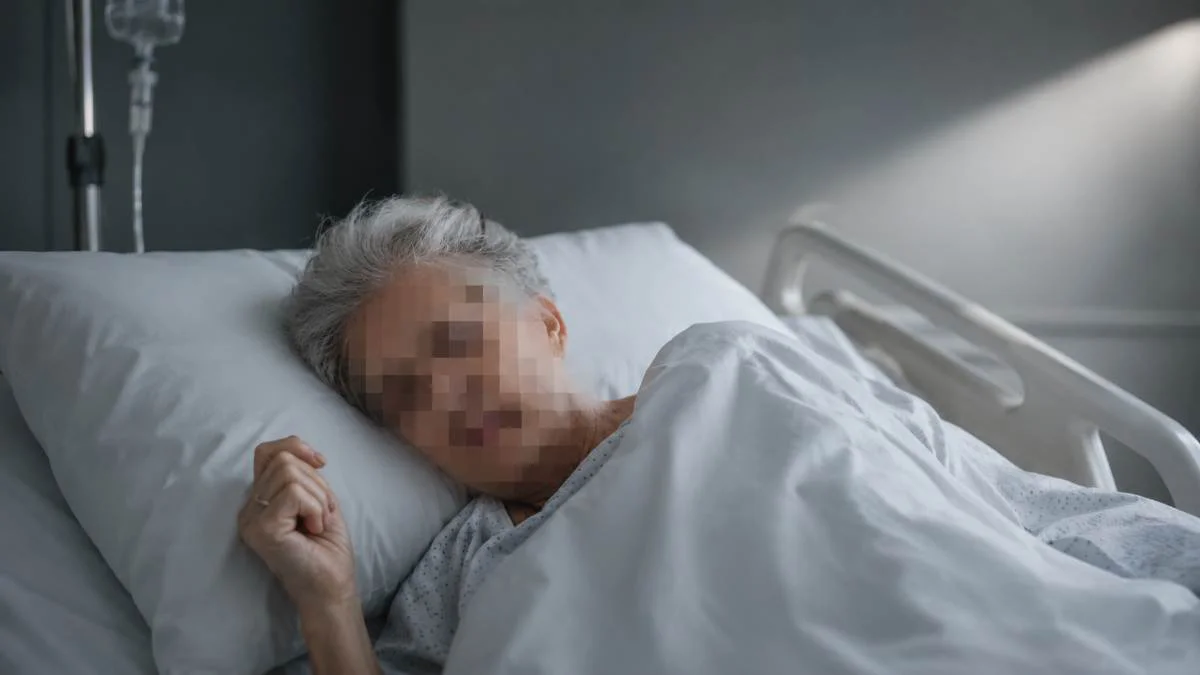 Mujer agedida IA