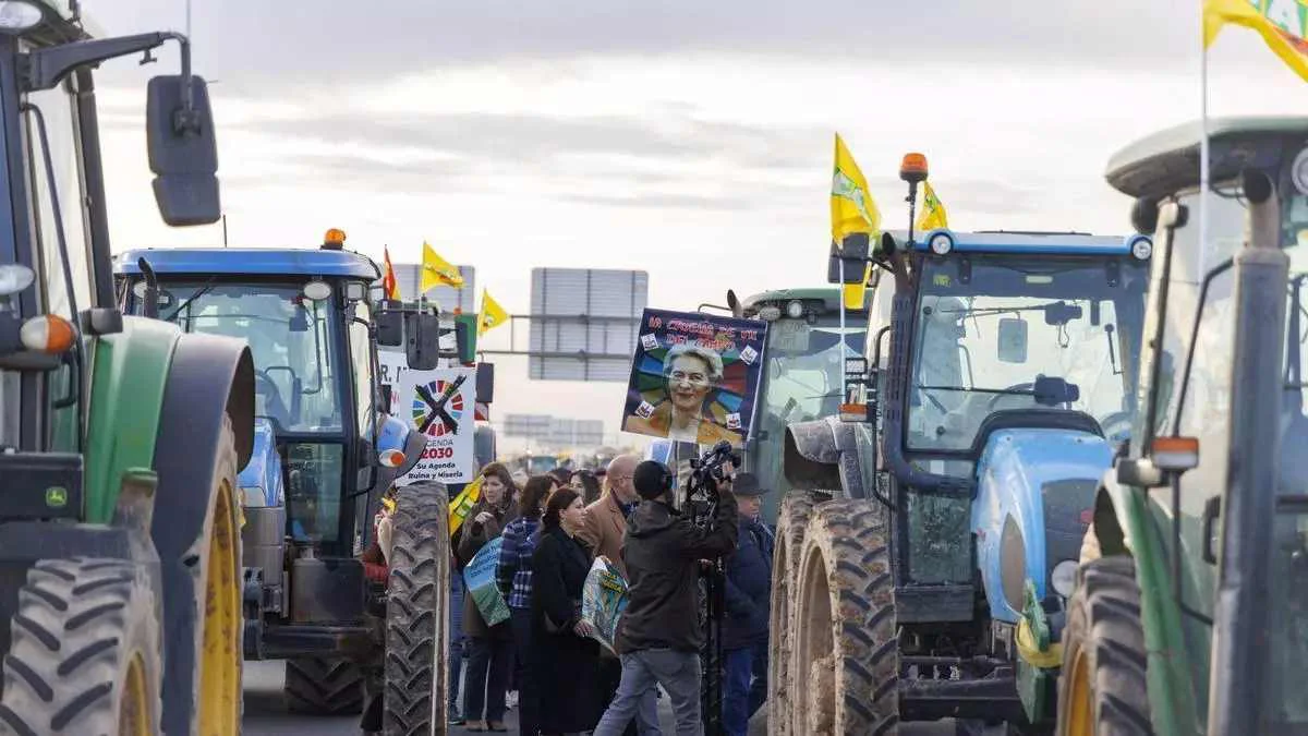 Tractorada