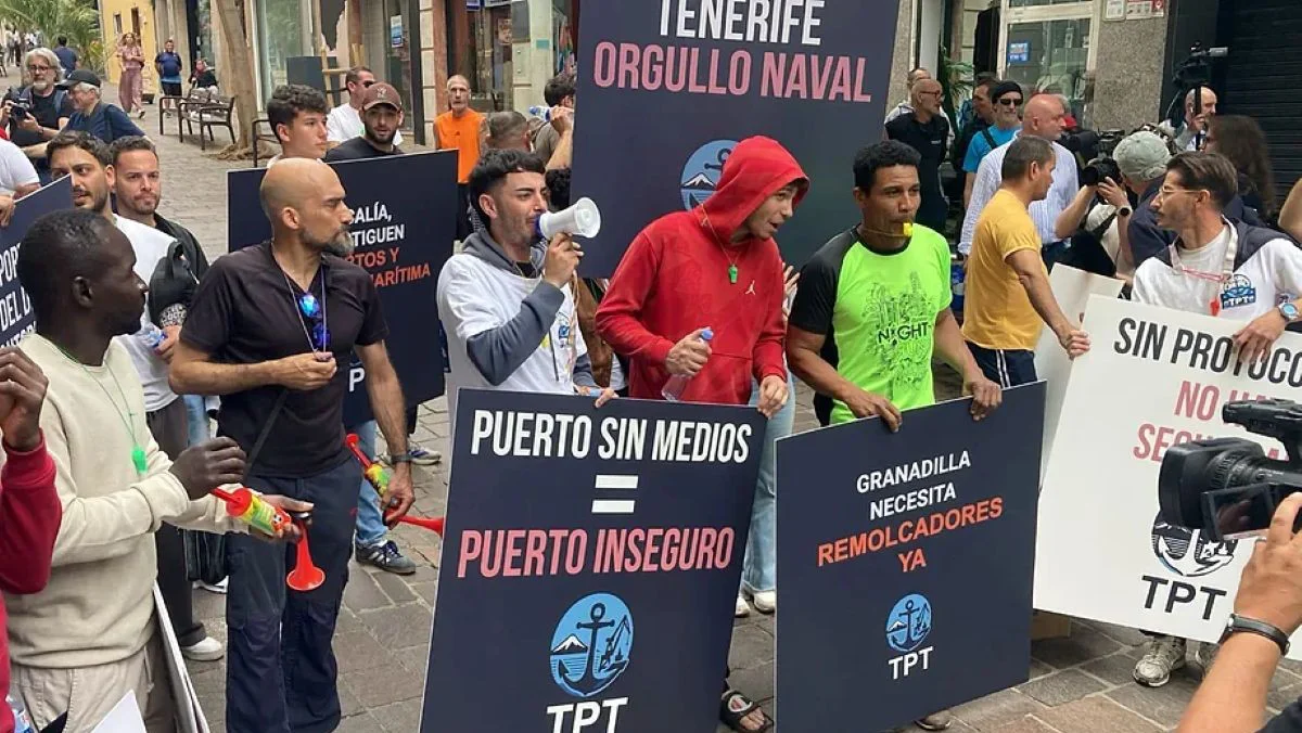 Protesta puerto Canarias El Mundo