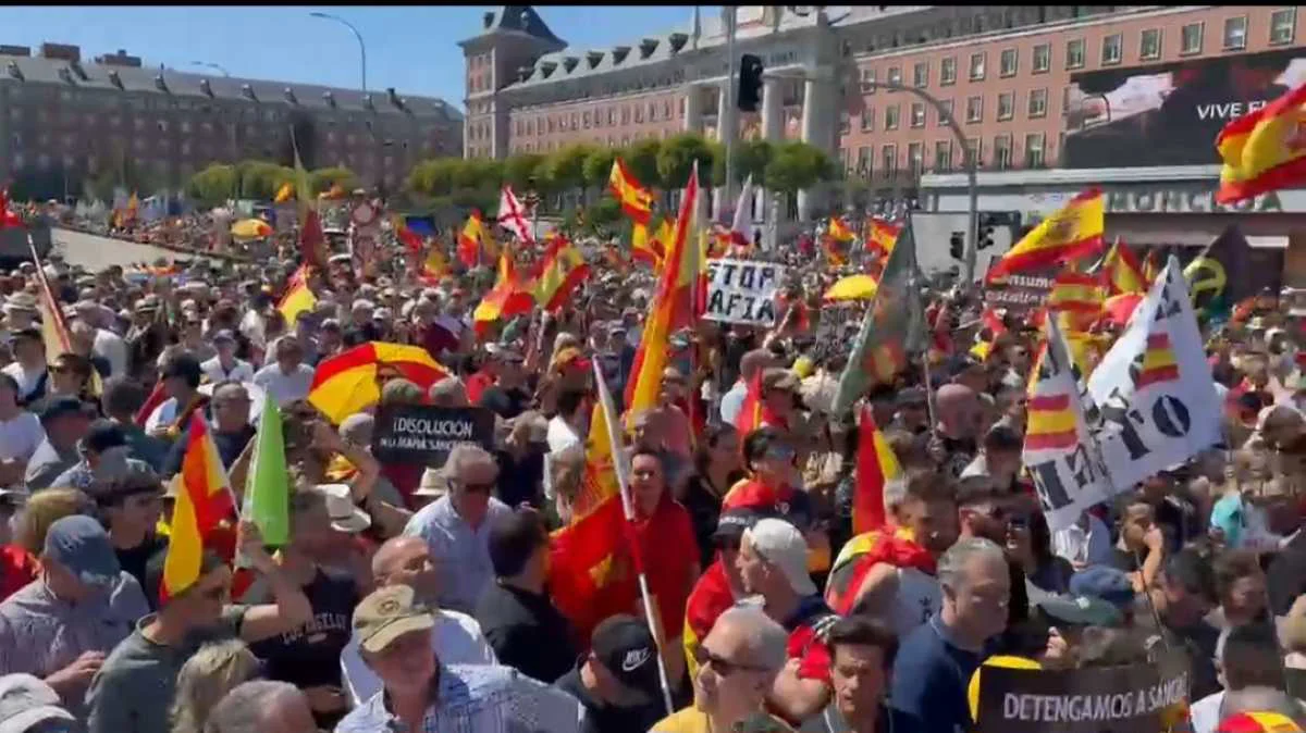 Manifestación Madrid LA BANDERA