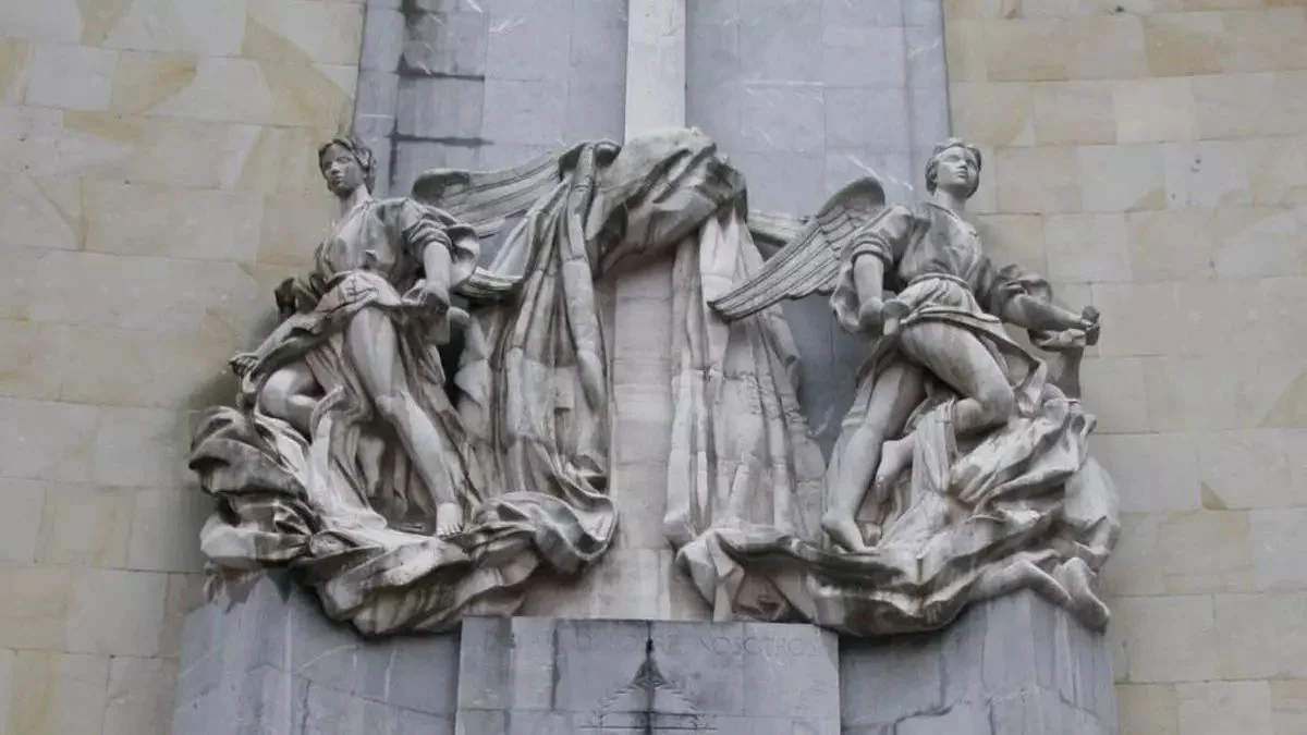 Monumento de Héroes del Simancas Asturias Laica