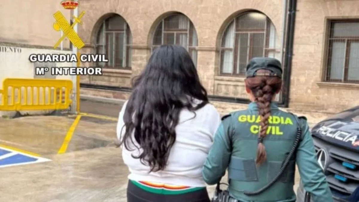 Imagen de la detenida por la Guardia Civil