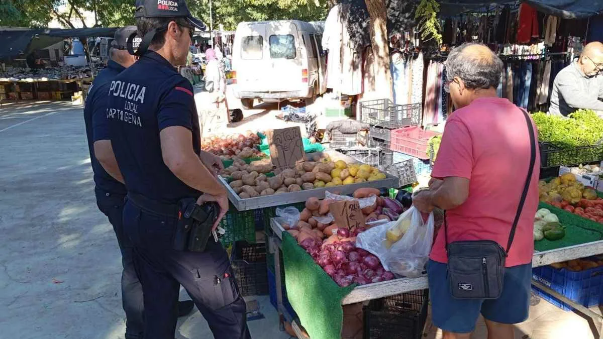 Mercadillo Policía CT