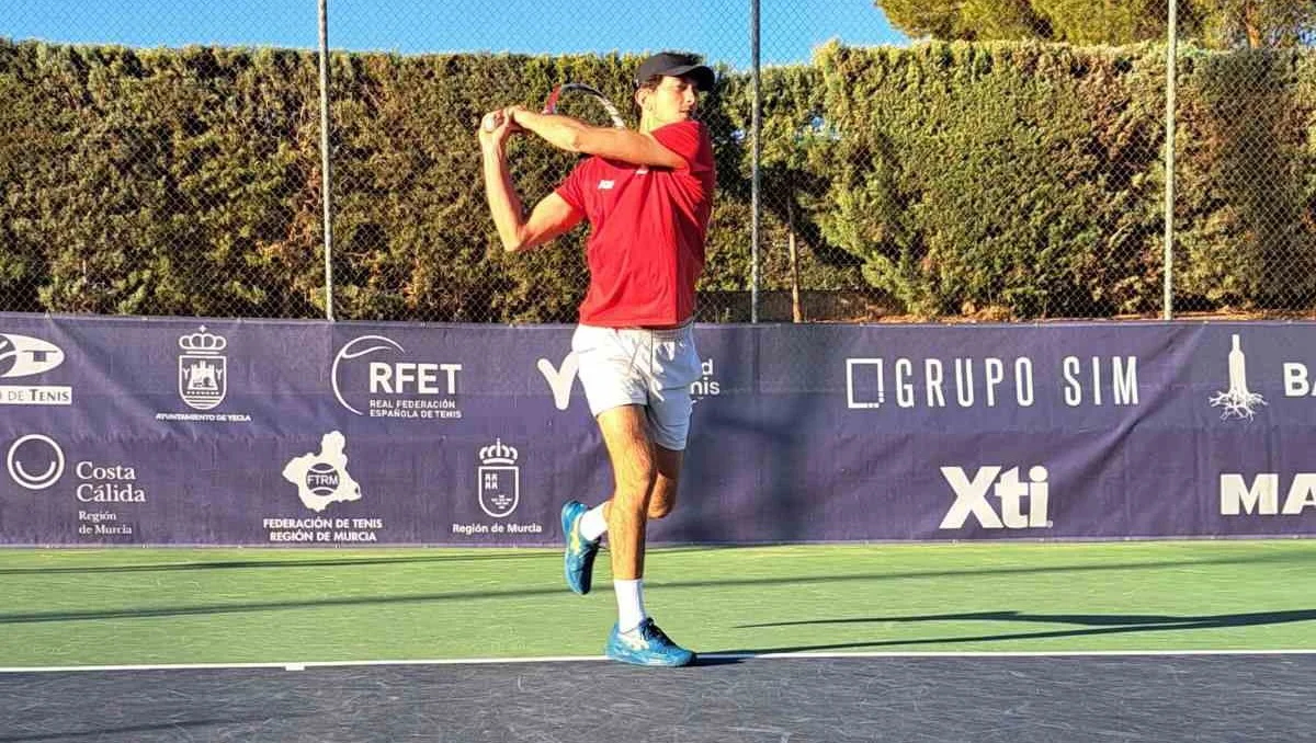 Nikola tenis Cartagena