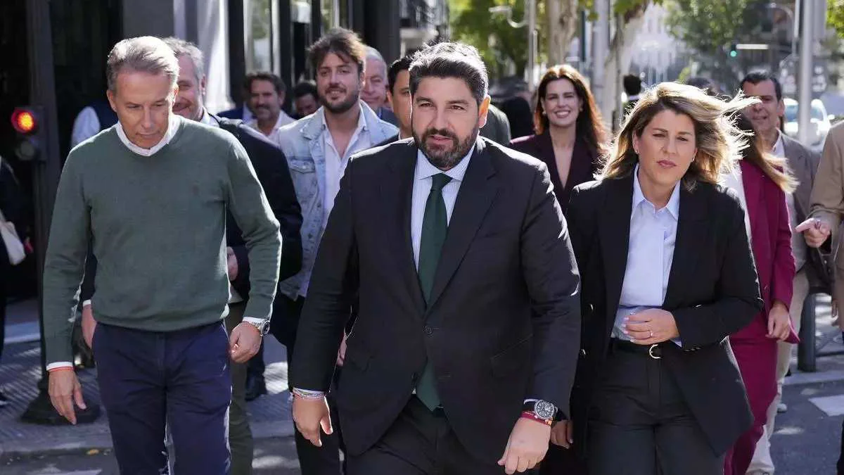 Lopez Miras y Noelia Arroyo