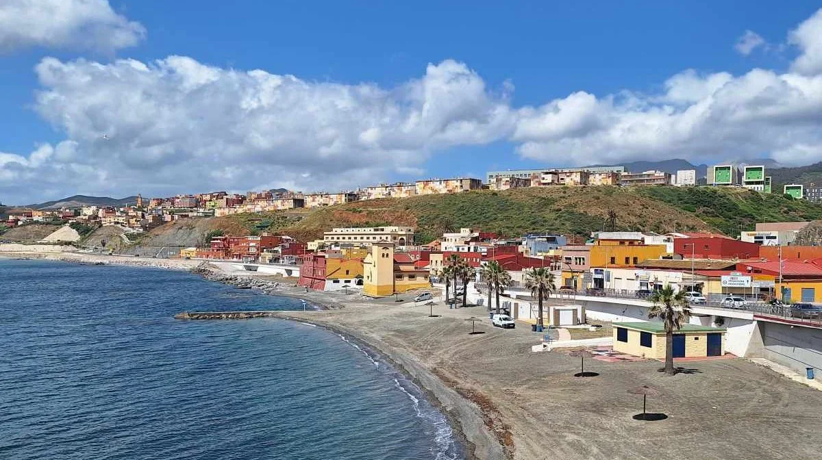 Playa Almadraba antes de la invasión